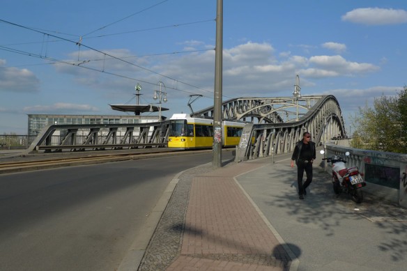 bornholmer-strasse-border-crossing-berlin-coldwarsites